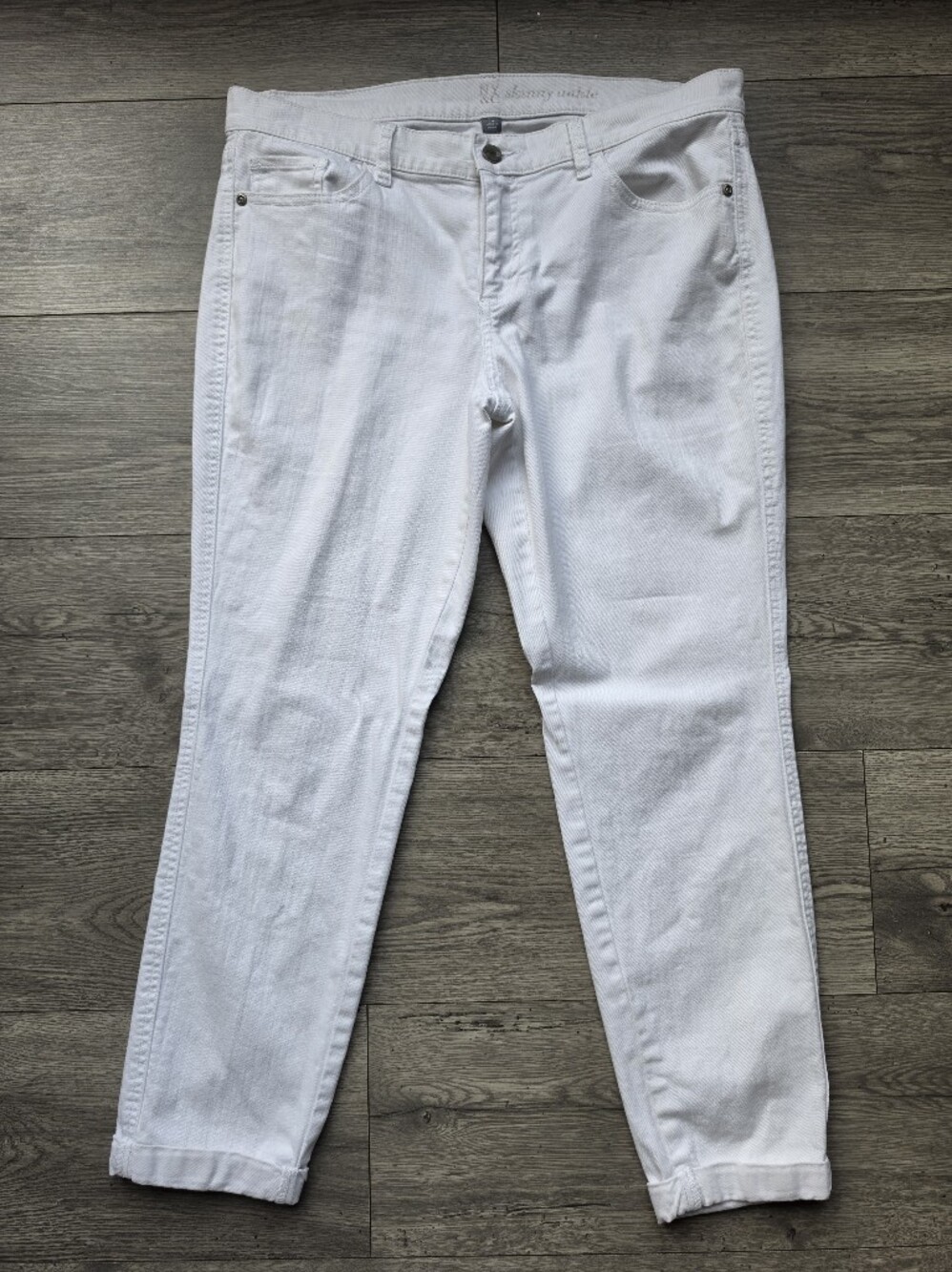 3/$6  NY&C Skinny Ankle White Stretch Jeans Size 10